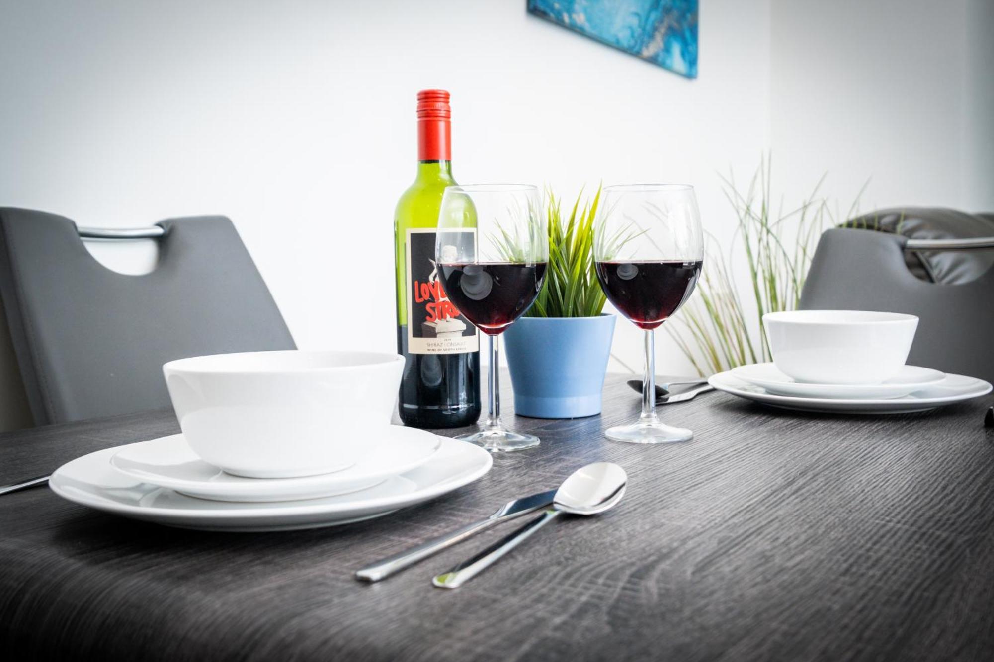 Pluxa Blue Sapphire Luxury Stay Free Parking Free Wifi - Walk Everywhere, Travel, Biz, Leisure Birmingham Extérieur photo